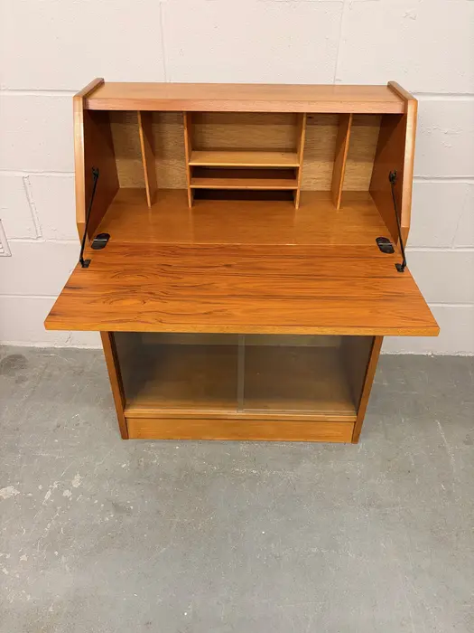 Mid Century Herbert E Gibbs Teak Bureau and Display Cabinet - Image 6