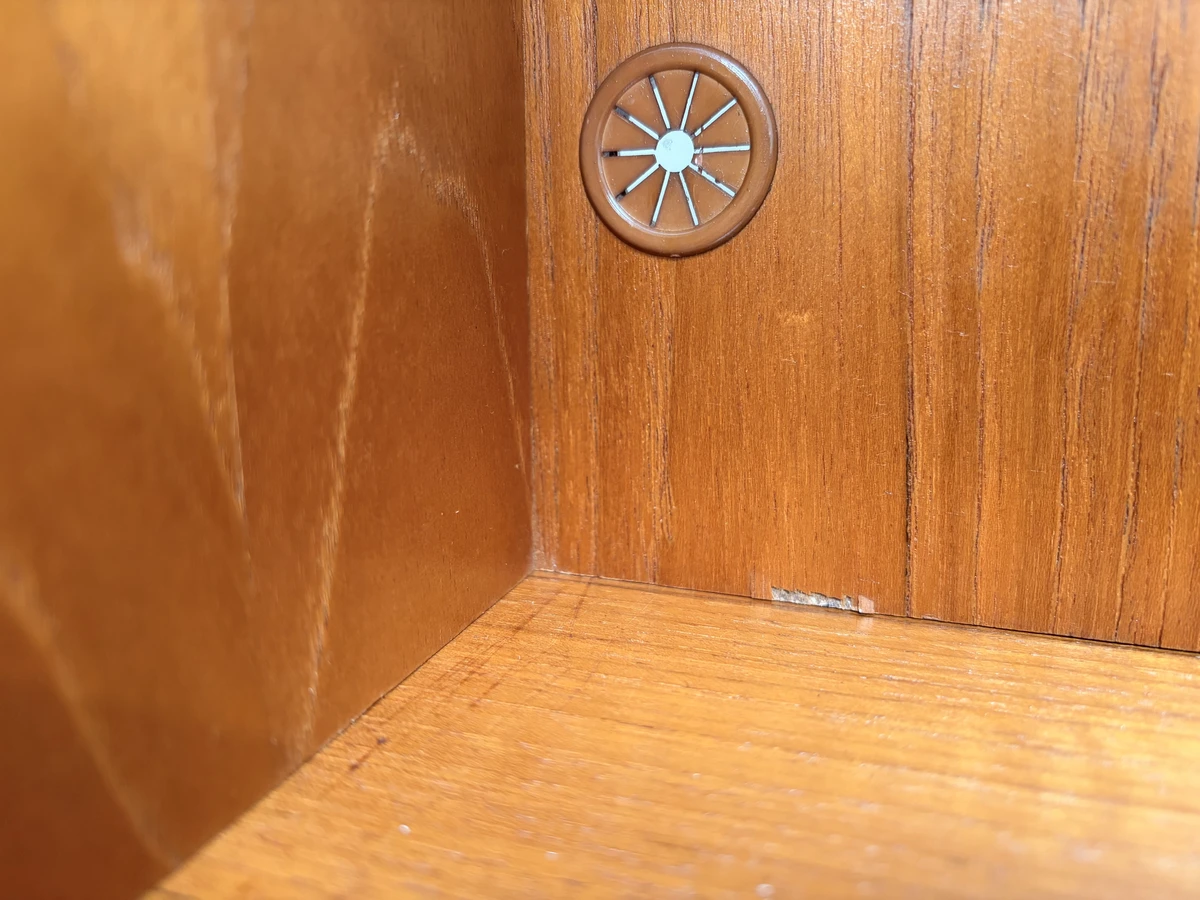 G Plan wall unit with glazed cupboard and drawers - Image 18