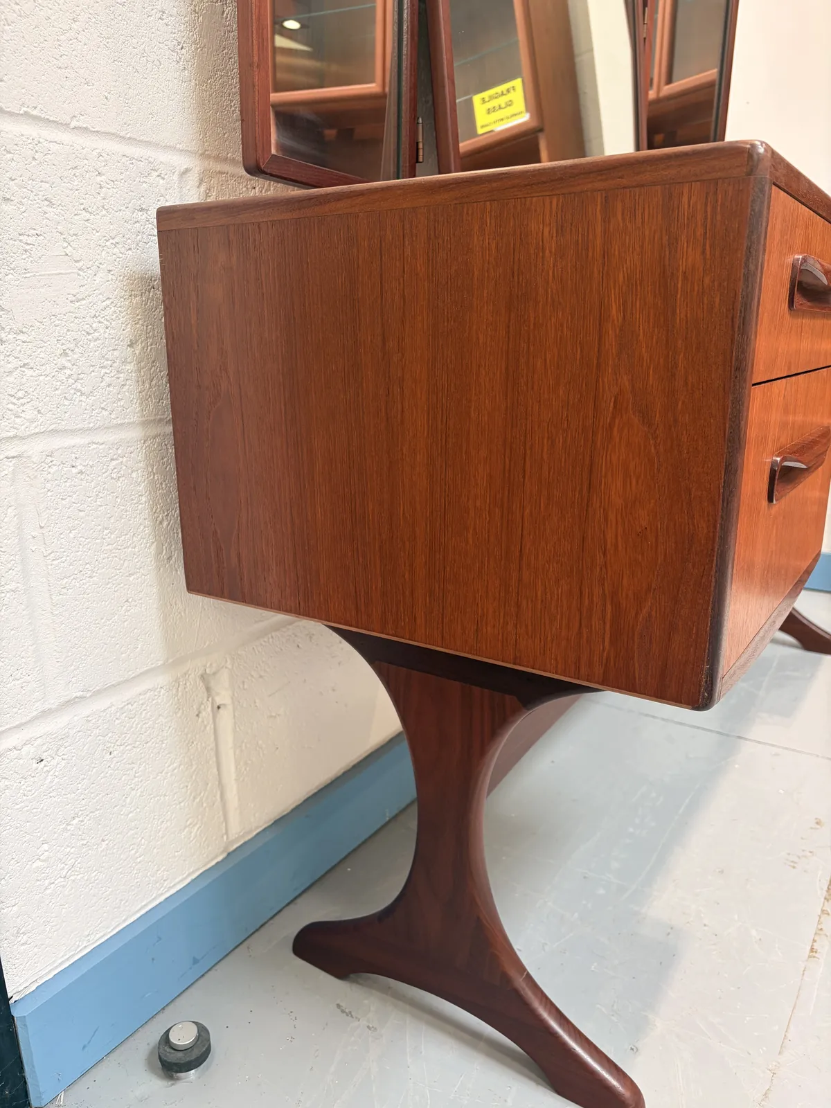 Mid Century G-Plan Fresco Teak Dressing Table with Mirrors - 1310c - Image 6
