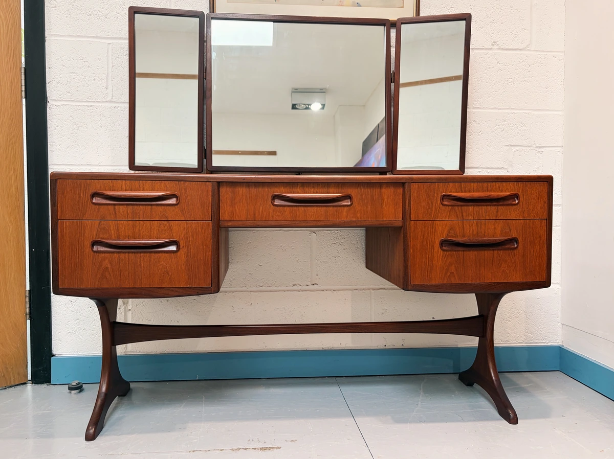 Mid Century G-Plan Fresco Teak Dressing Table with Mirrors - 1310c - Image 4