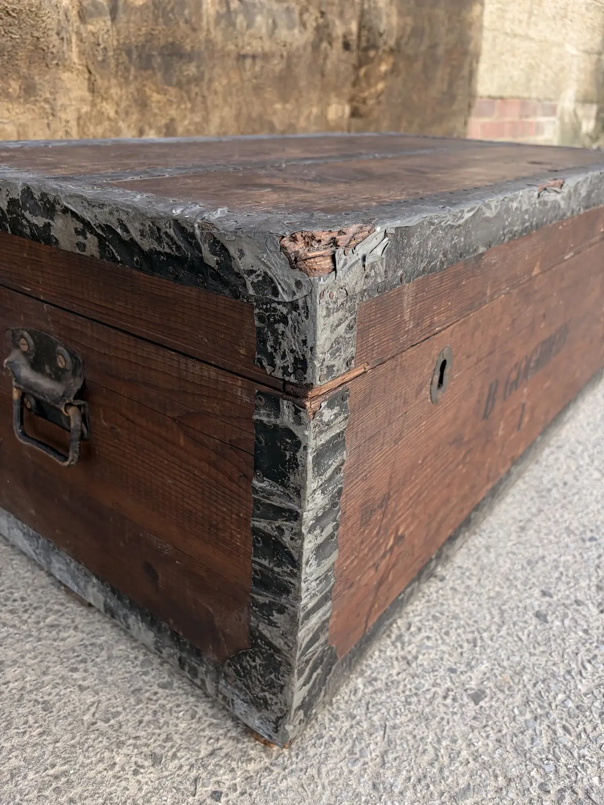 W.H. Jeffcoats &Co Pine Metal bound Zinc Lined Steamer Trunk - Image 15